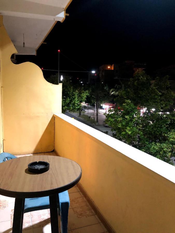 Vogli'S House Apartments & Rooms Durrës Eksteriør bilde