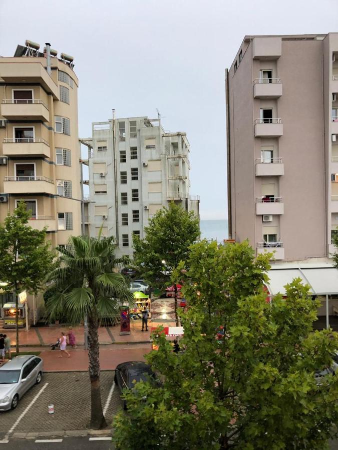 Vogli'S House Apartments & Rooms Durrës Eksteriør bilde
