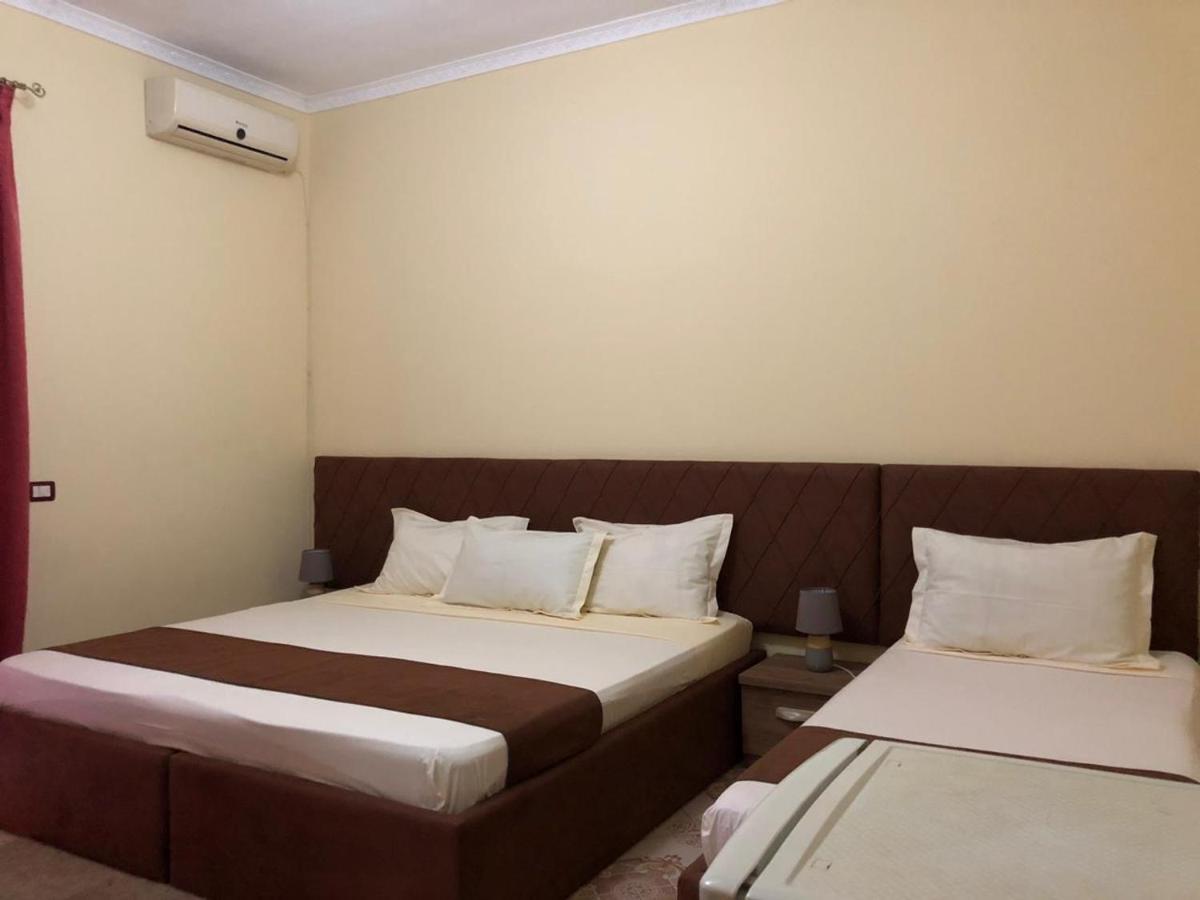 Vogli'S House Apartments & Rooms Durrës Eksteriør bilde